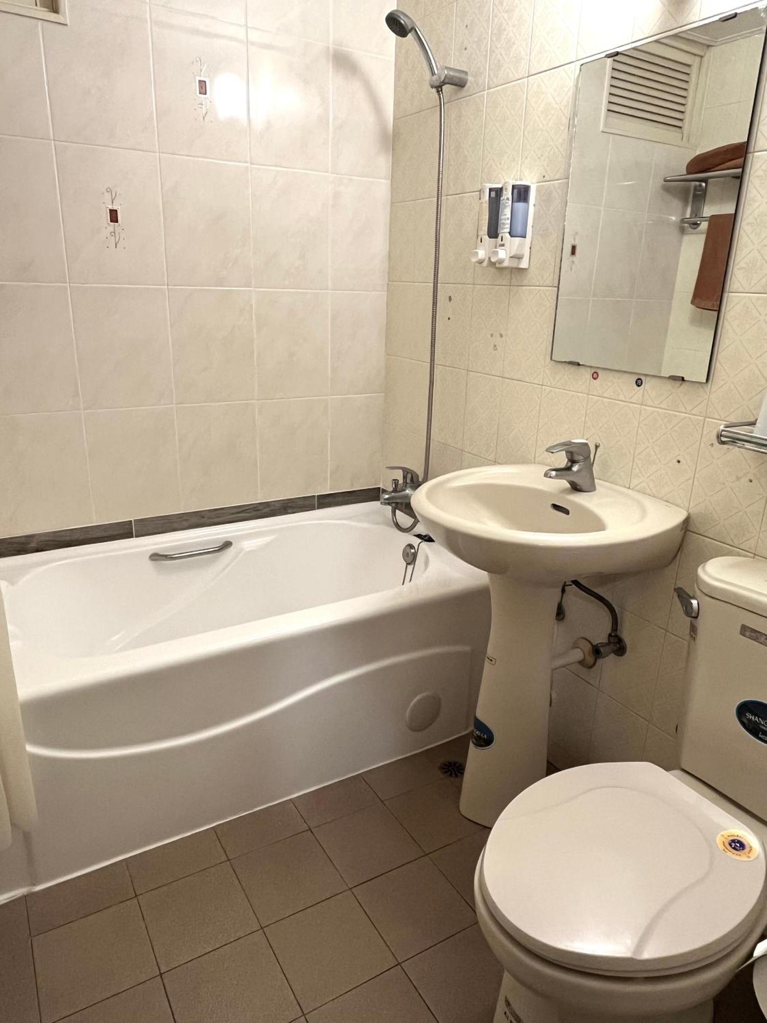 Hua Guo Hotel Keelung Quarto foto
